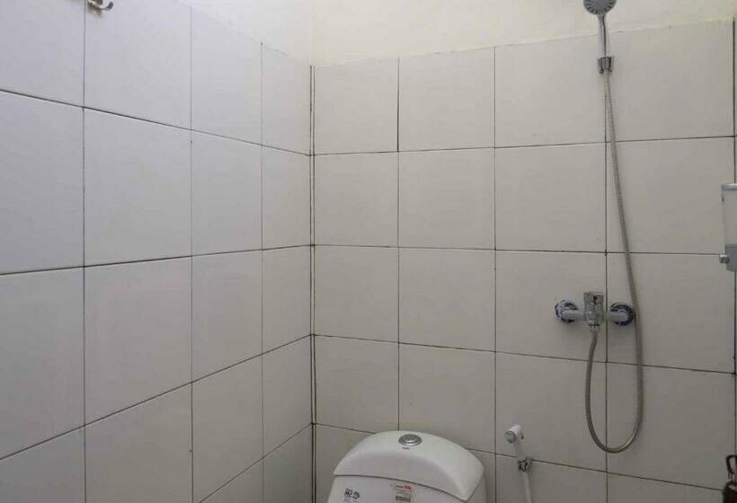 Standart Oda, Reddoorz Near Rsud Nganjuk