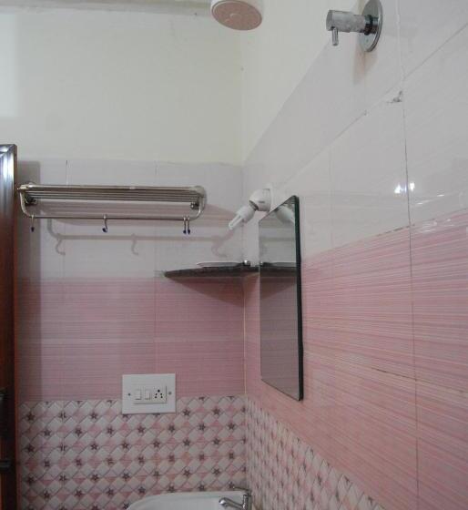 Deluxe Suite, Staymaker Srk Paradise