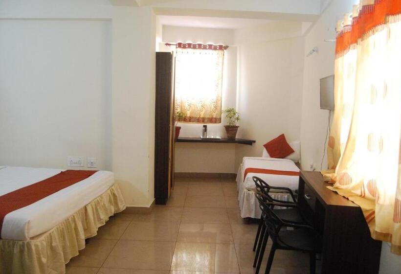 Deluxe Suite, Staymaker Srk Paradise