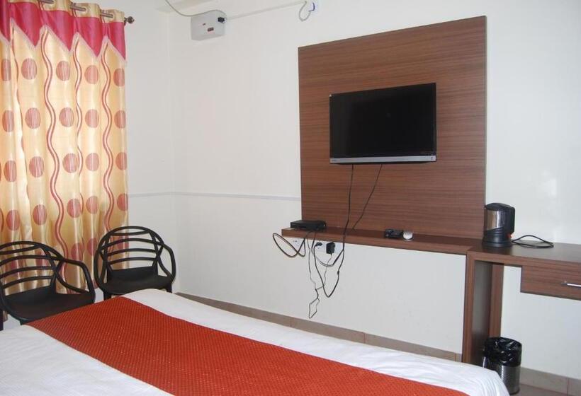 Deluxe Room, Staymaker Srk Paradise