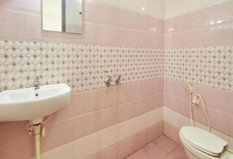 Deluxe Room, Staymaker Srk Paradise