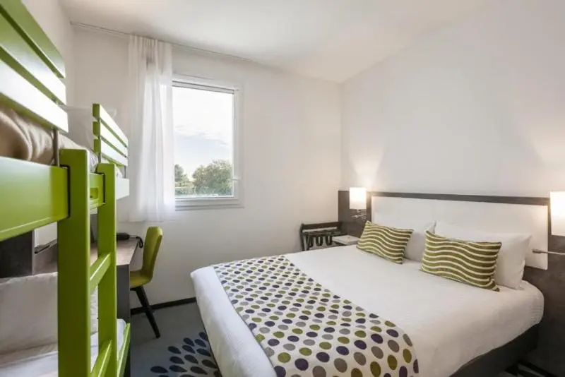Suite King Bed