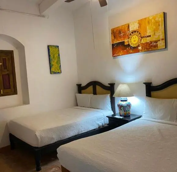 اتاق کلاسیک چهارنفره, Del Sol