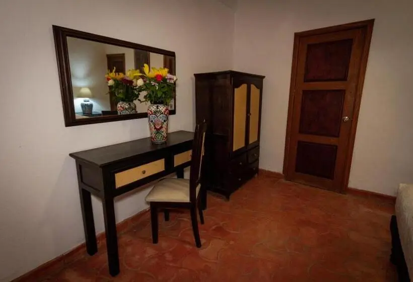 اتاق لوکس, Del Sol