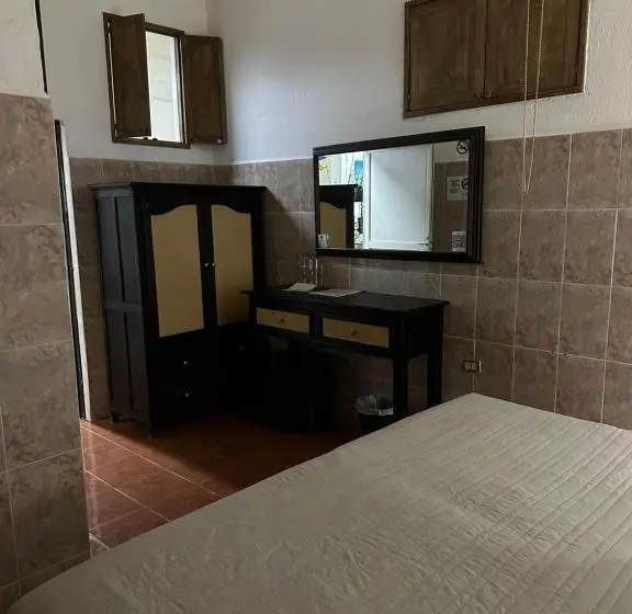 اتاق اکونومی, Del Sol