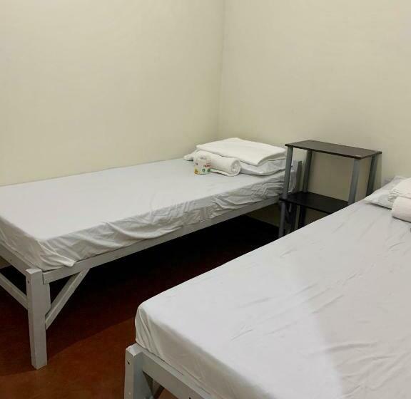 Standard Room, Mybed Dormitory