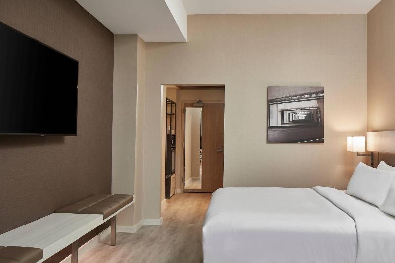 غرفة قياسية سرير كينج, Ac Hotel By Marriott Greenville