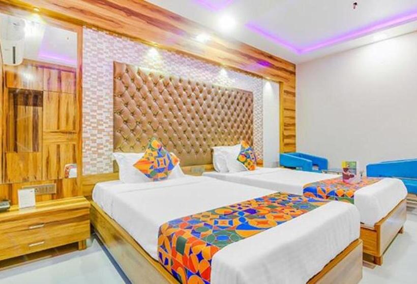 Номер Superior, Treebo Orion Crystal