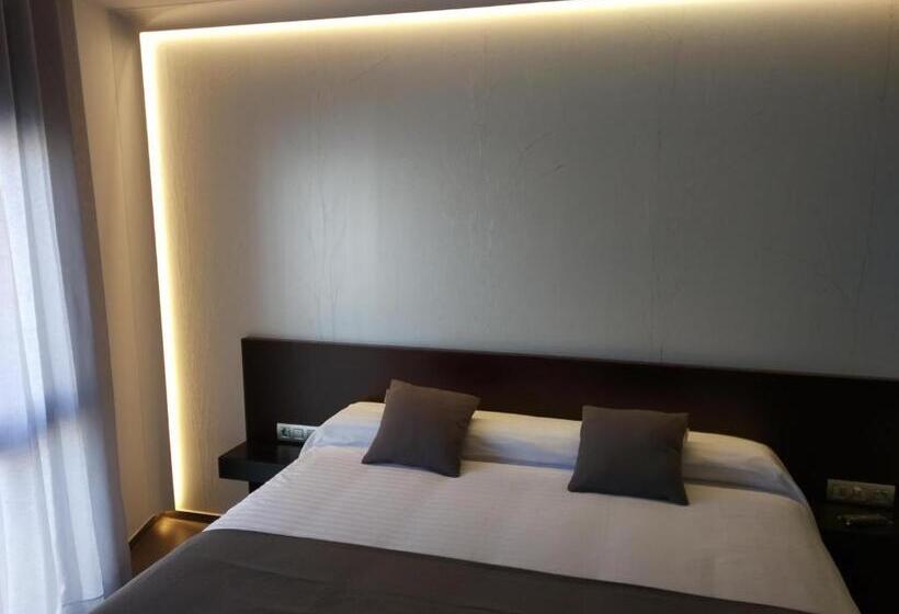 经济房, Olot Centre