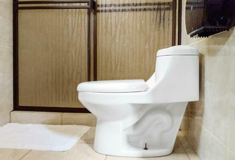 스탠다드 룸 킹사이즈 침대, Torres Del Mar