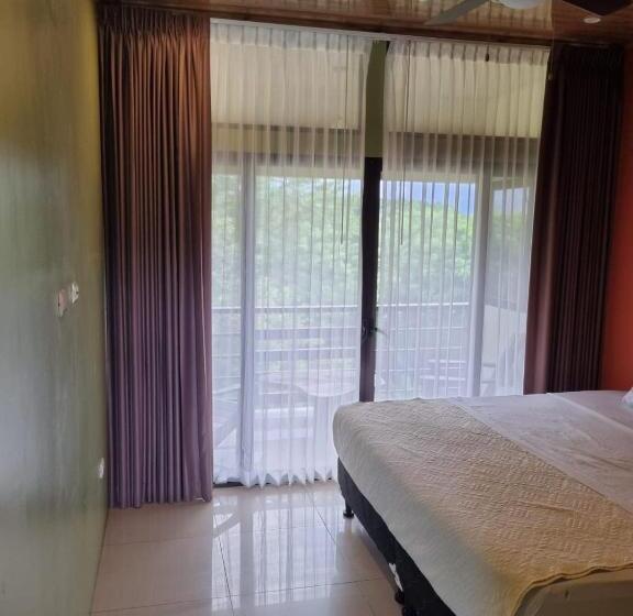 스탠다드 룸 킹사이즈 침대, Torres Del Mar