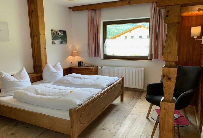 スタンダードルーム, Quartier Severin