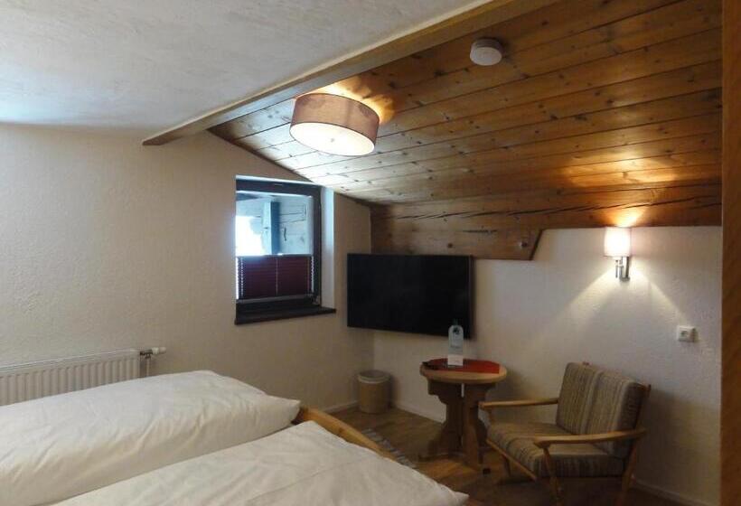 スタンダードルーム, Quartier Severin