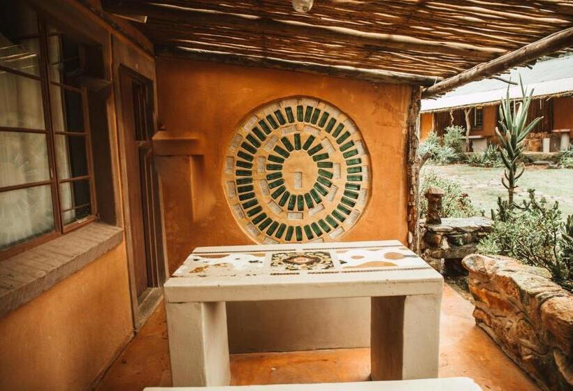 غرفة قياسية ثلاثية, Amphitheatre Backpackers Lodge