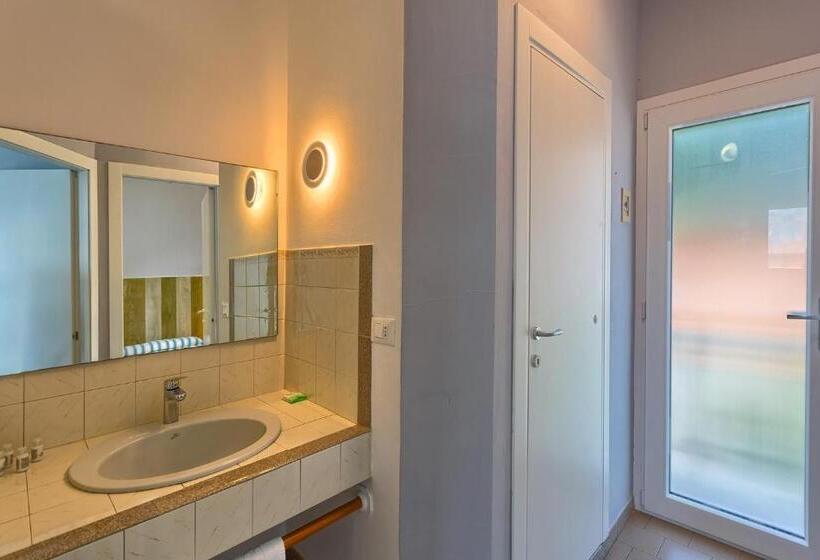 דירת חדר עם טרסה, Blue Beach