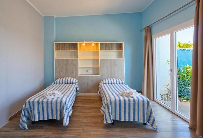 דירת חדר נוף לים, Blue Beach