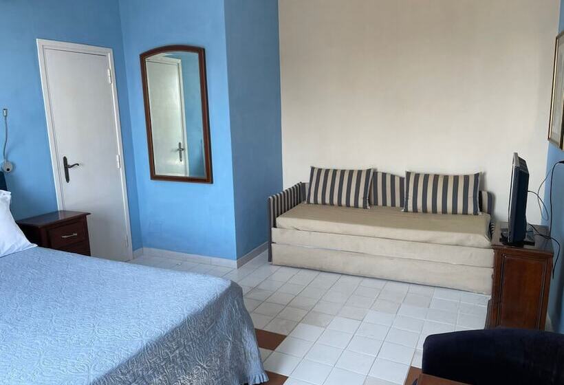 Трехместный Номер Superior, Aeneas' Landing Resort