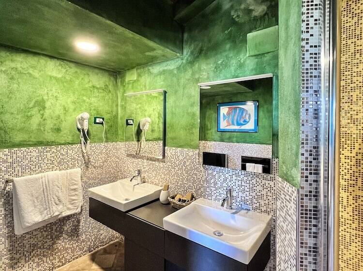 Номер Стандарт Трехместный, Aeneas' Landing Resort