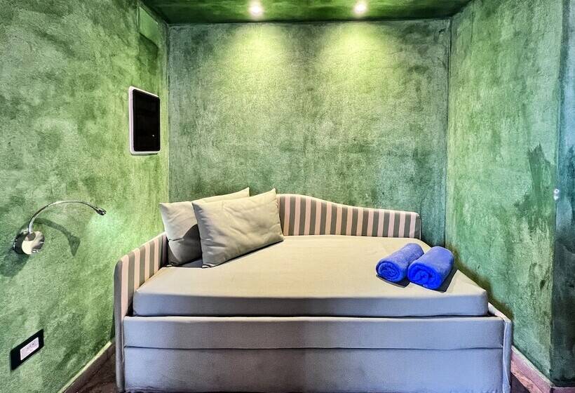 Номер Стандарт Трехместный, Aeneas' Landing Resort