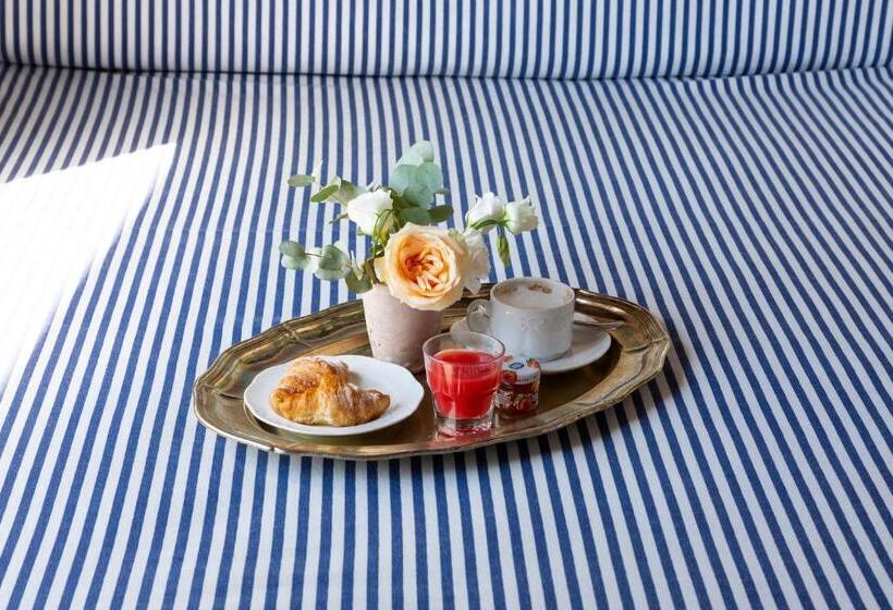 Бунгало Стандарт, Aeneas' Landing Resort