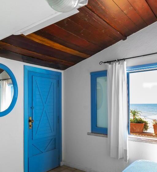 Бунгало Стандарт, Aeneas' Landing Resort