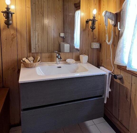 Номер Стандарт Трехместный, Aeneas' Landing Resort