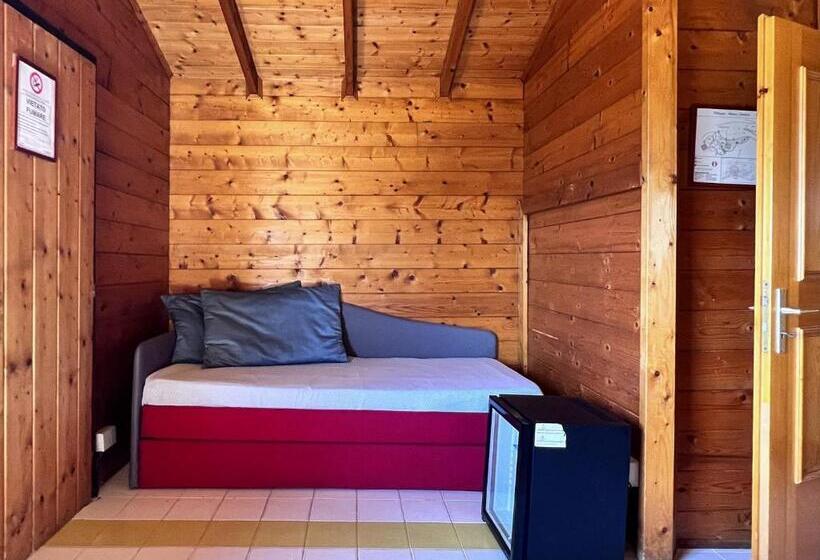 Номер Стандарт Трехместный, Aeneas' Landing Resort