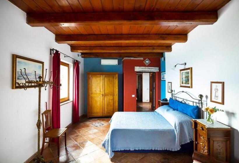 Люкс Вид на Море, Aeneas' Landing Resort