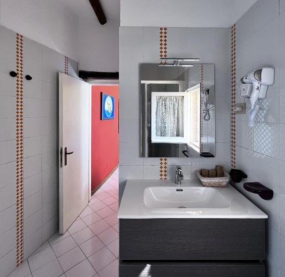 Номер Стандарт, Aeneas' Landing Resort