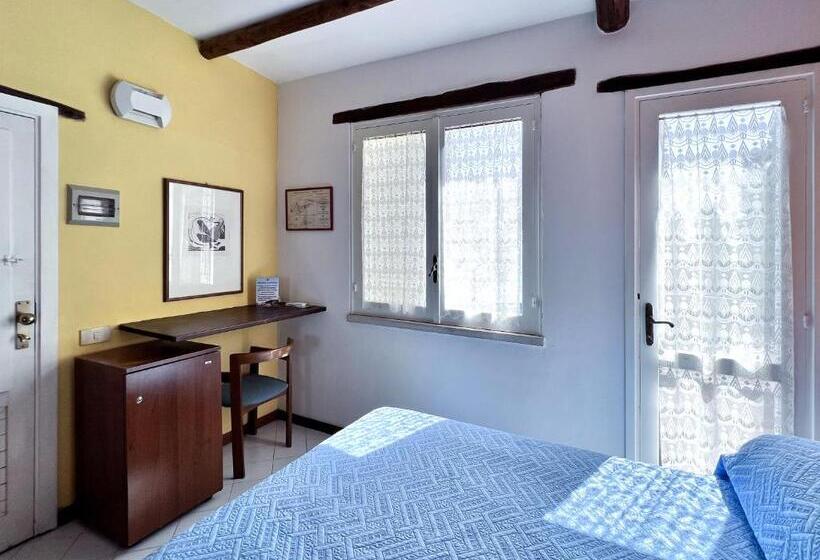 Номер Стандарт, Aeneas' Landing Resort