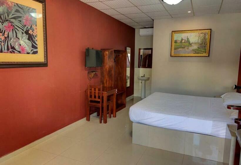 חדר סטנדרט עם מיטת קינג, Big Daddy S Beach Club &