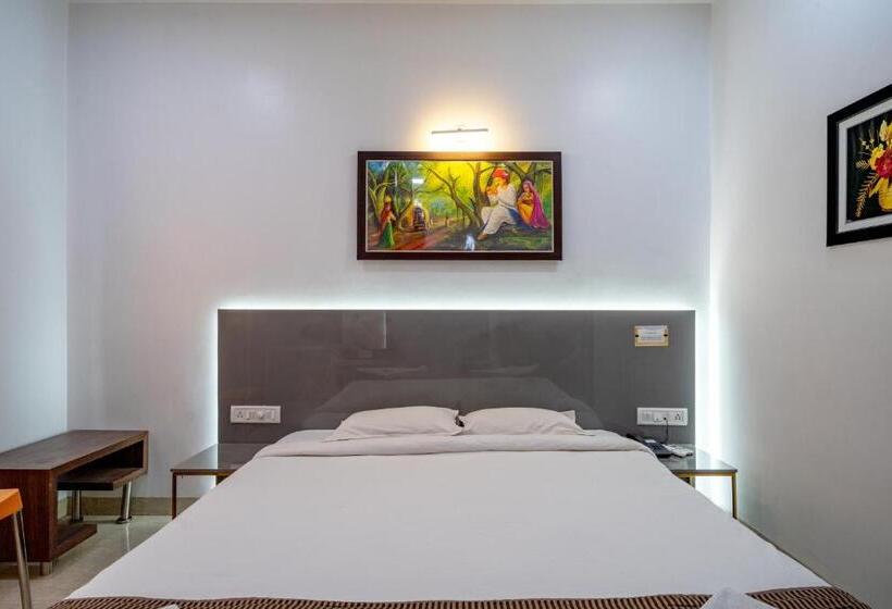 Family Suite, Darshan Executive