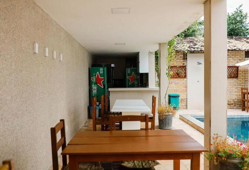 이코노미 룸, Qavi   Lagoa View