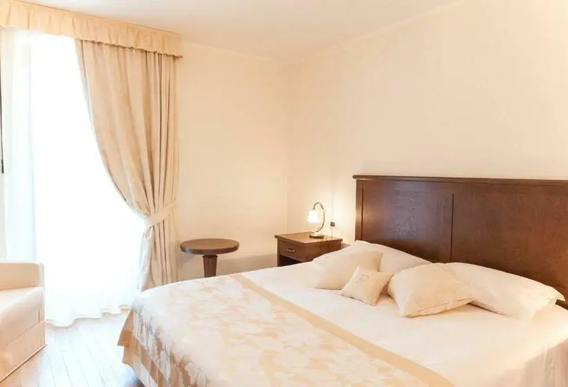 バルコニー付きスタンダードルーム, & Restaurant Pahor