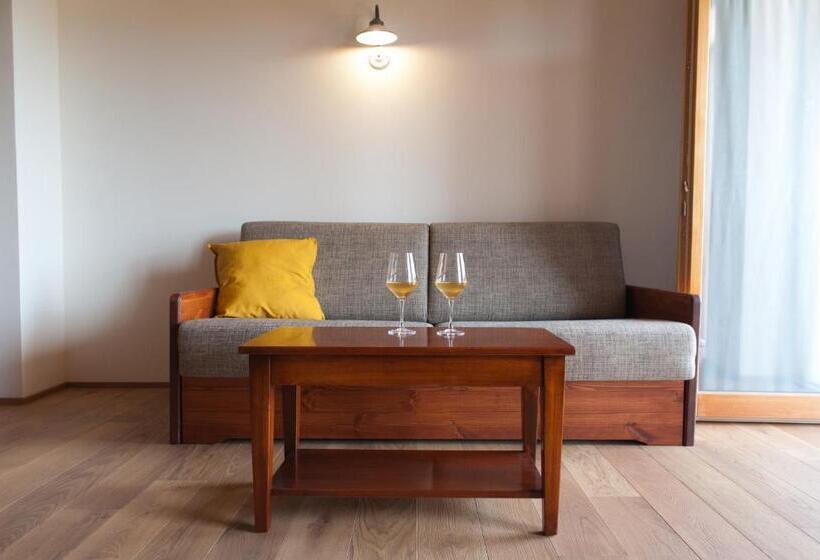 1ベッドルームのデラックスアパートメント, & Restaurant Pahor