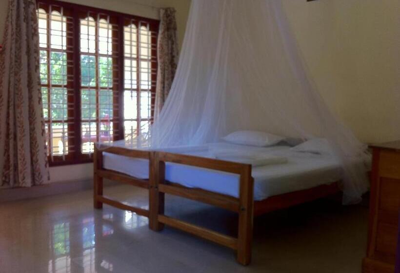 バルコニー付きデラックスルーム, Green Garden Ayurvedic Resort & Green House