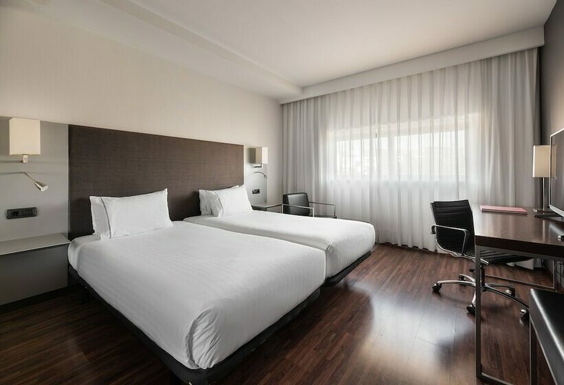 غرفة قياسية, Exe Zizur Pamplona