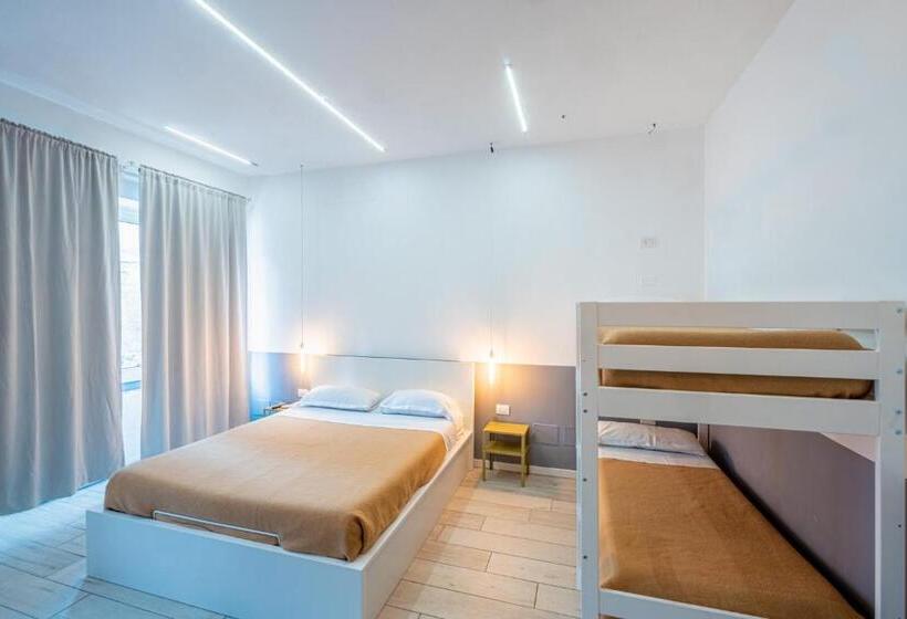 اتاق لوکس چهار تخته, My Tiny Home