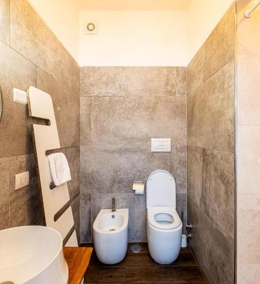 اتاق لوکس چهار تخته, My Tiny Home