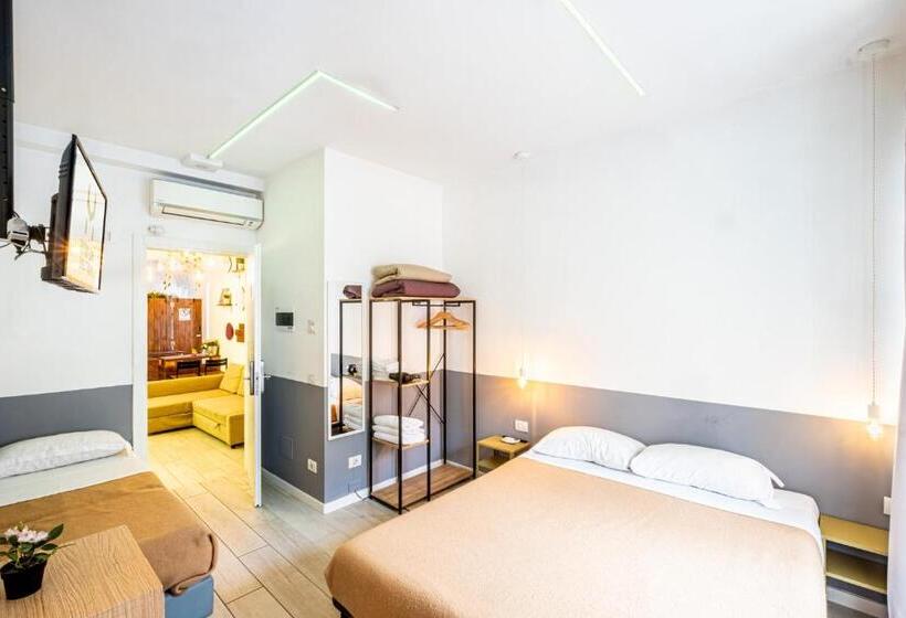 اتاق لوکس سه تخته, My Tiny Home