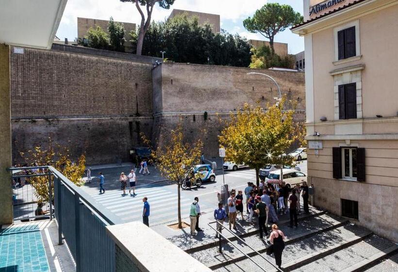 اتاق لوکس چهار تخته, My Tiny Home