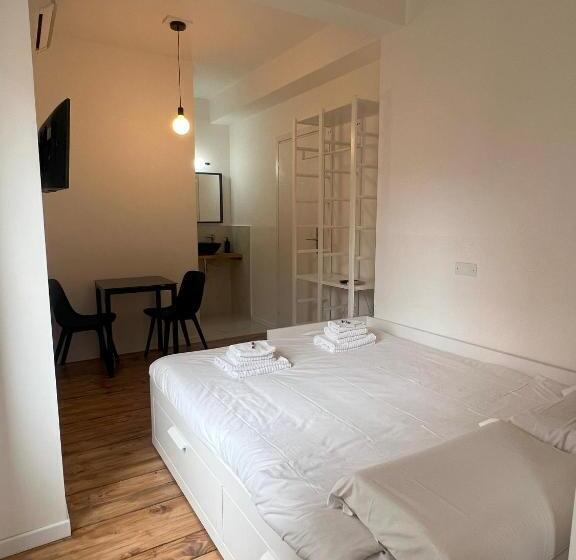 اتاق عادی, My Tiny Home