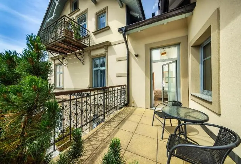 اتاق لوکس با تراس, Residence Vyhlídka