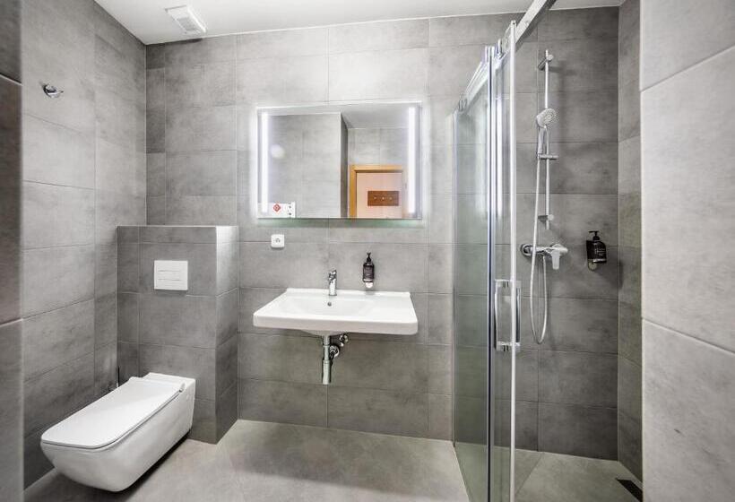 جناح بغرفتي نوم, Residence Vyhlídka