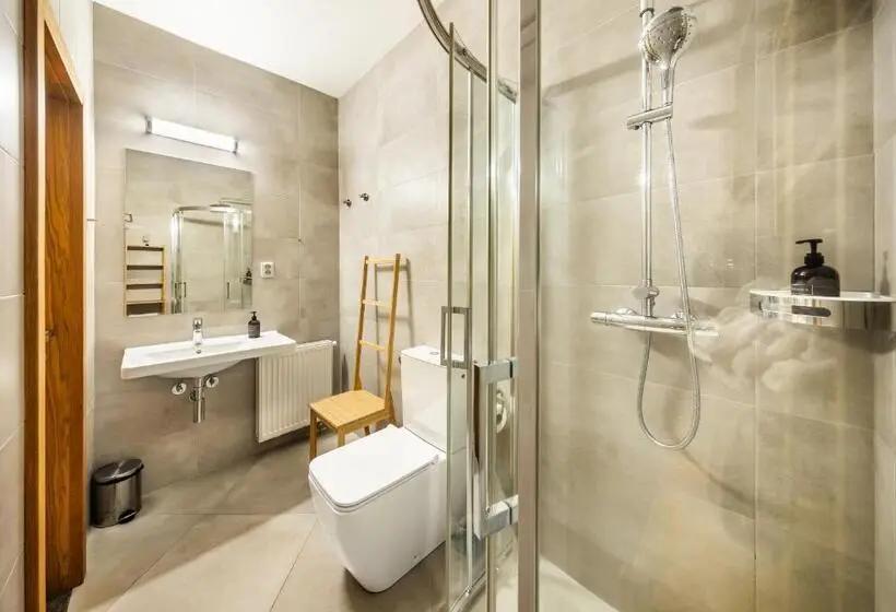 2 Bedroom Suite with Terrace, Residence Vyhlídka