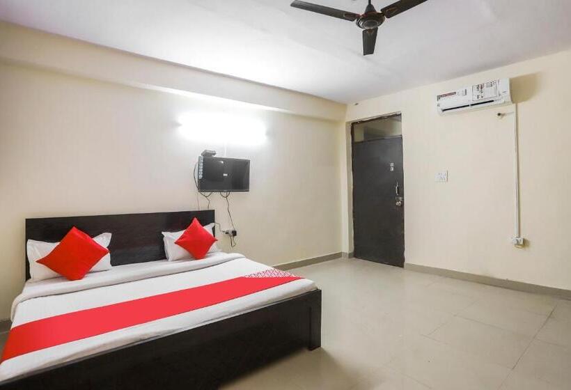 Deluxe Kolmen Hengen Huone, O Royal Residency