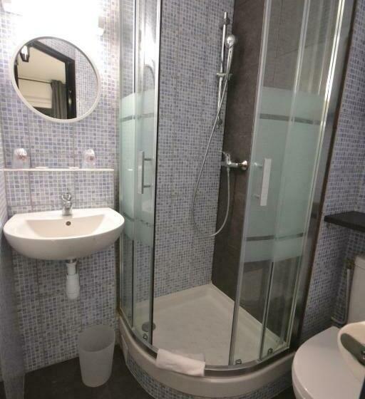 舒适型单人间, Brit Hotel   Montsoult La Croix Verte