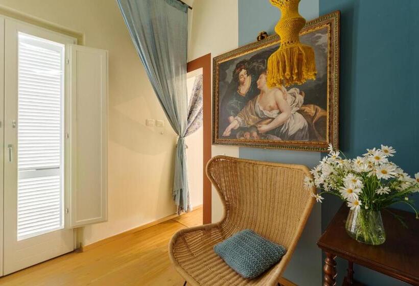 Полулюкс, Aurora Boutique Hotel & Private Spa