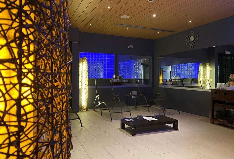 جناح جونيور, Best Western Hotel Adige