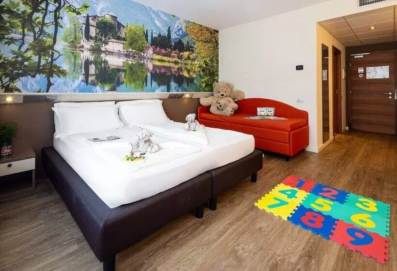 Perhehuone, Best Western Hotel Adige